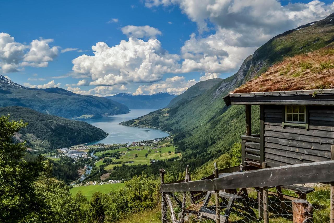 Hotel Loenfjord Loen Bagian luar foto