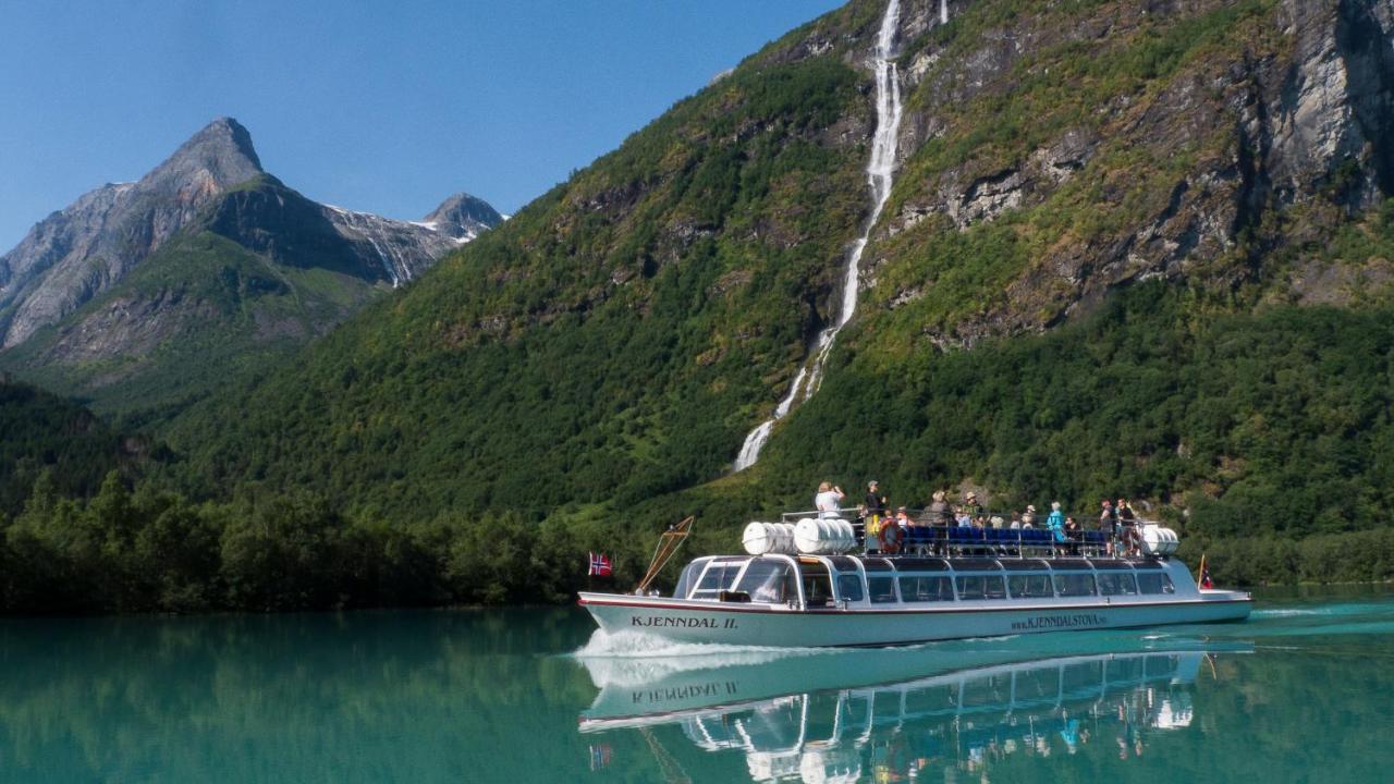 Hotel Loenfjord Loen Bagian luar foto